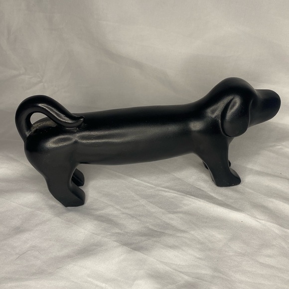 Black resin dog table top decor - Picture 1 of 4